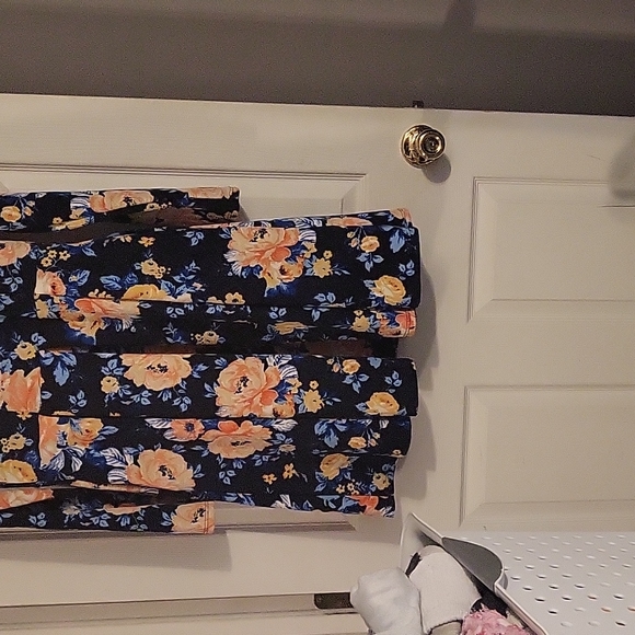 Long sleeve dress with pockets - Picture 3 of 3